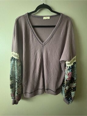 Hummingbird Waffle Knit V-Neck Top with Patchwork Sleeves Medium